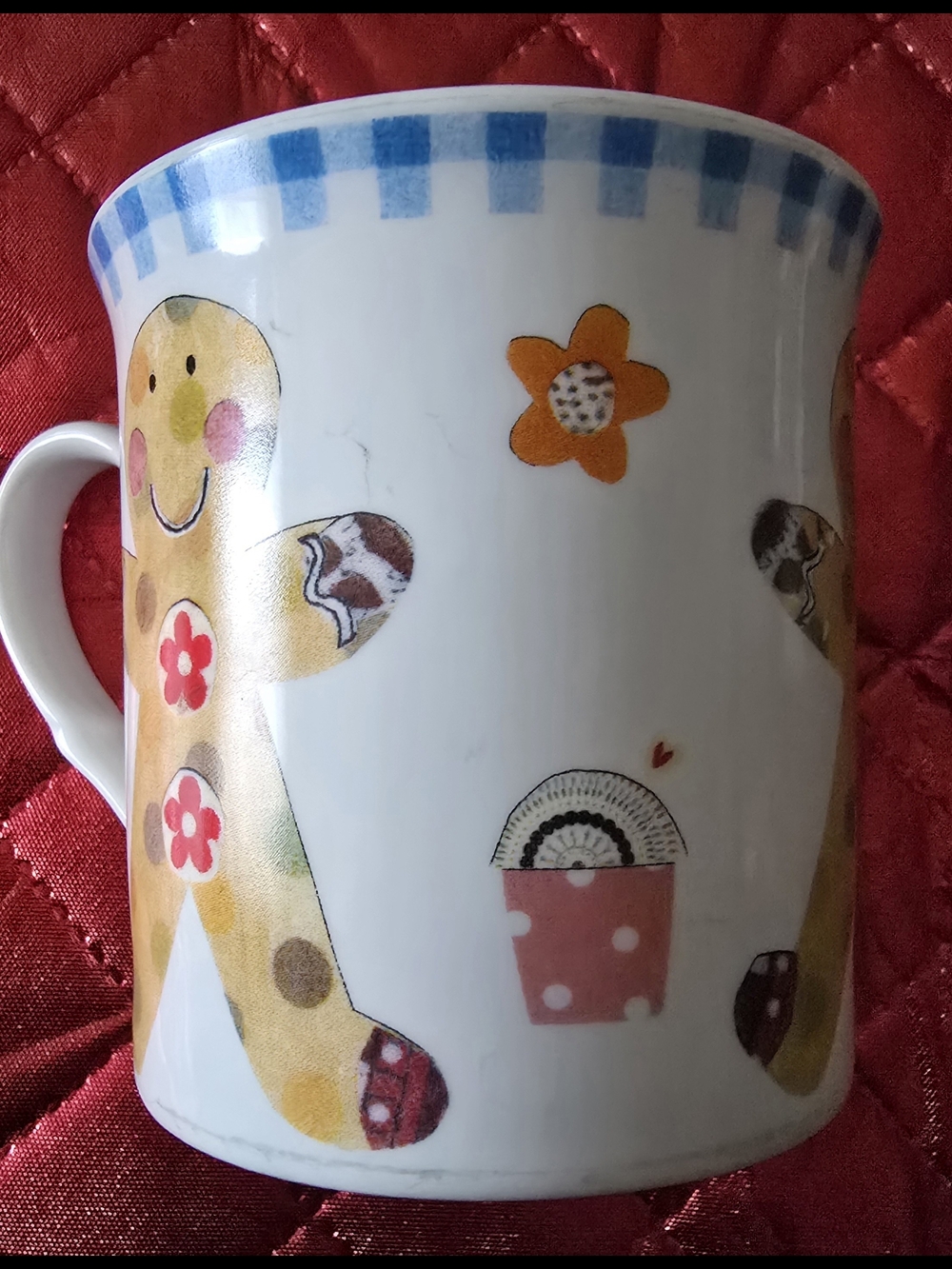 "The Leonardo Collection"Cute Gingerbread  Ceramic Mug.